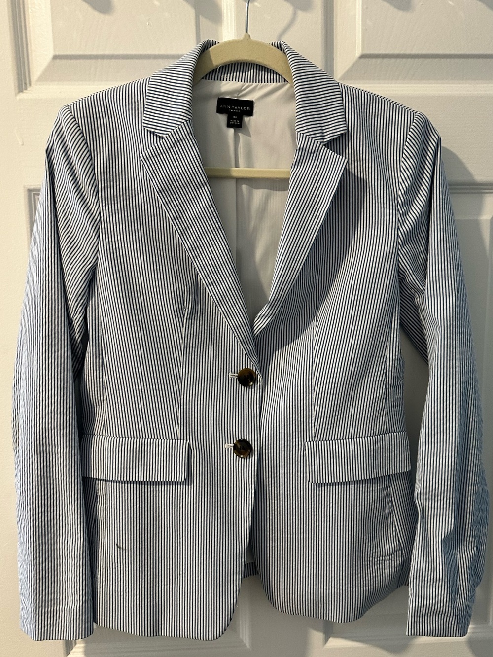 Ann Taylor Blue & White Striped Blazer Size 00